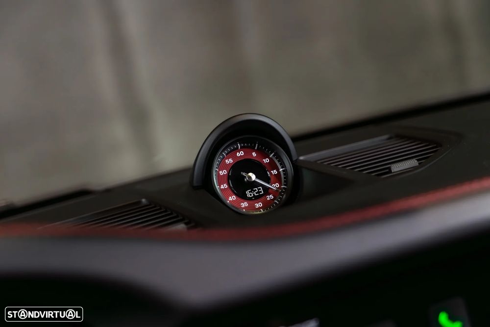 Porsche 911 (992) Carrera GTS - 17