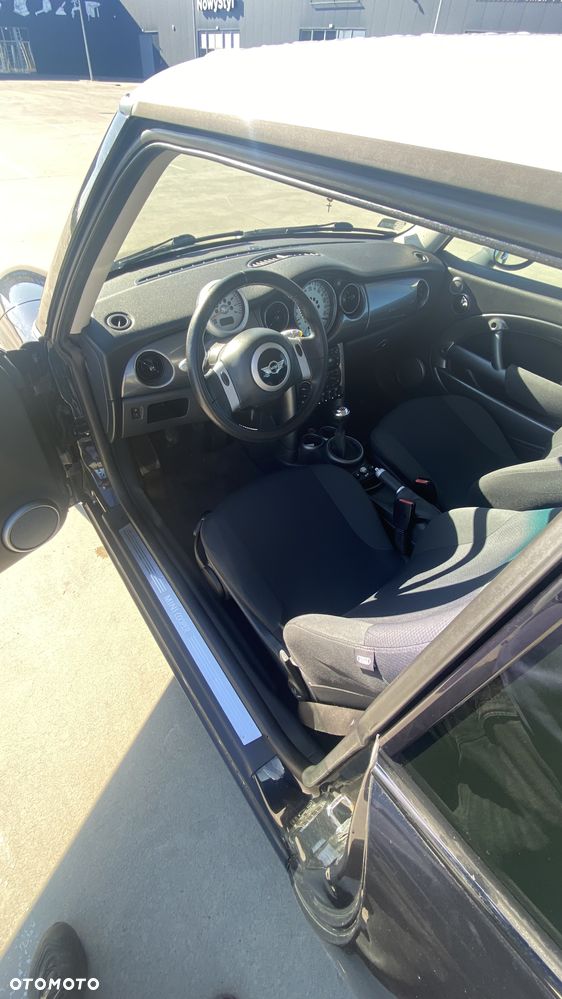 MINI Cooper Standard - 6