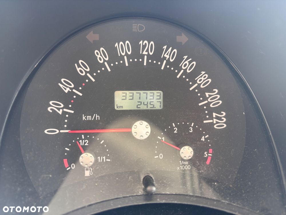 Volkswagen New Beetle 1.9 TDI - 8
