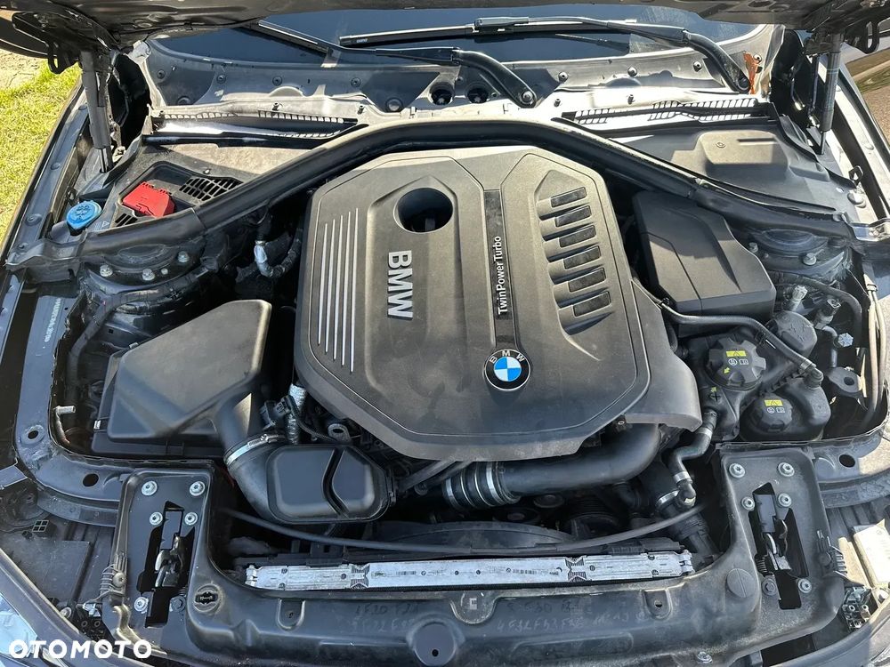 BMW Seria 3 340i xDrive M Sport Shadow - 22