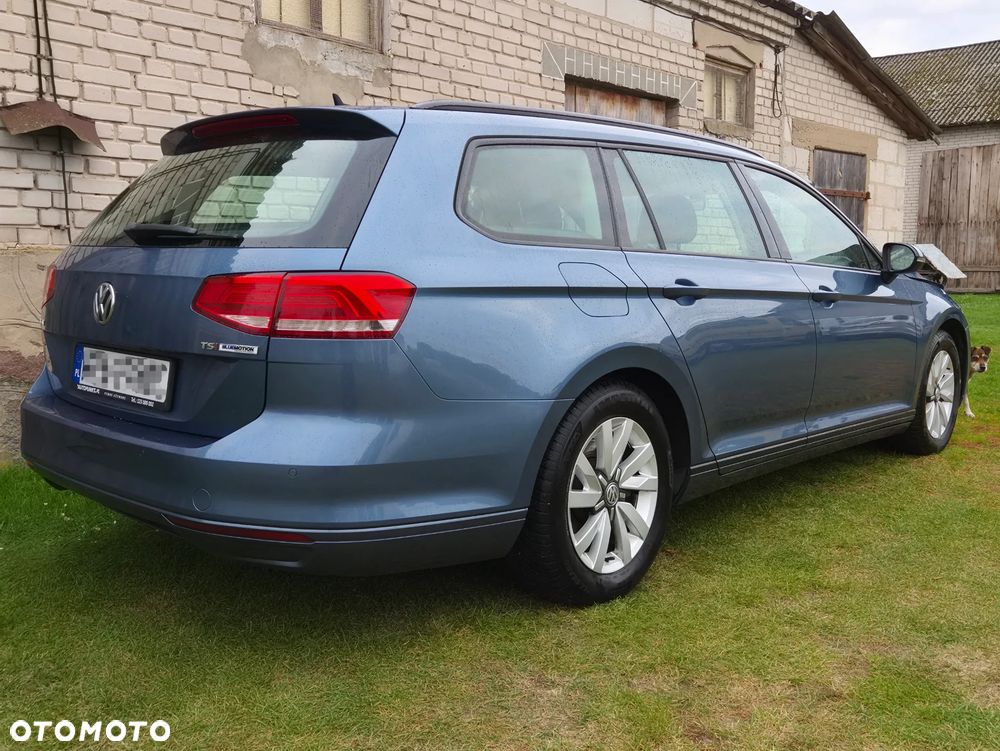 Volkswagen Passat 1.4 TSI BMT Trendline - 11