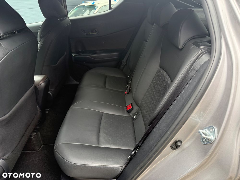 Toyota C-HR 1.8 Hybrid Executive - 27
