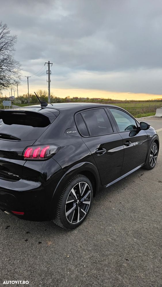 Peugeot 208 1.2 L PureTech STT EAT8 GT Line - 6