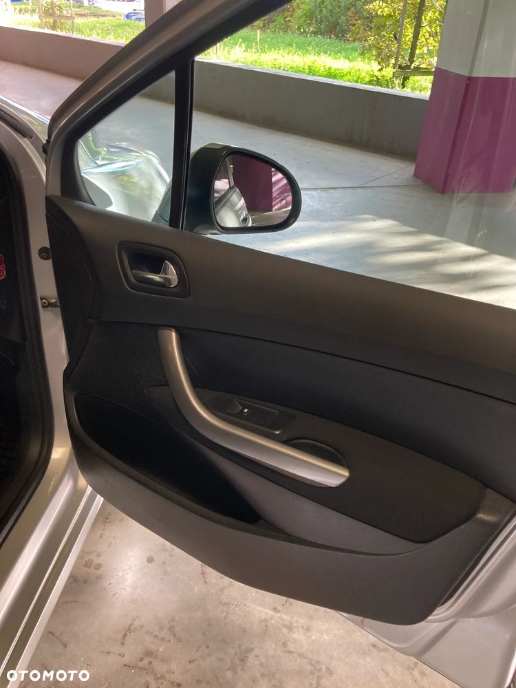 Peugeot 308 - 18