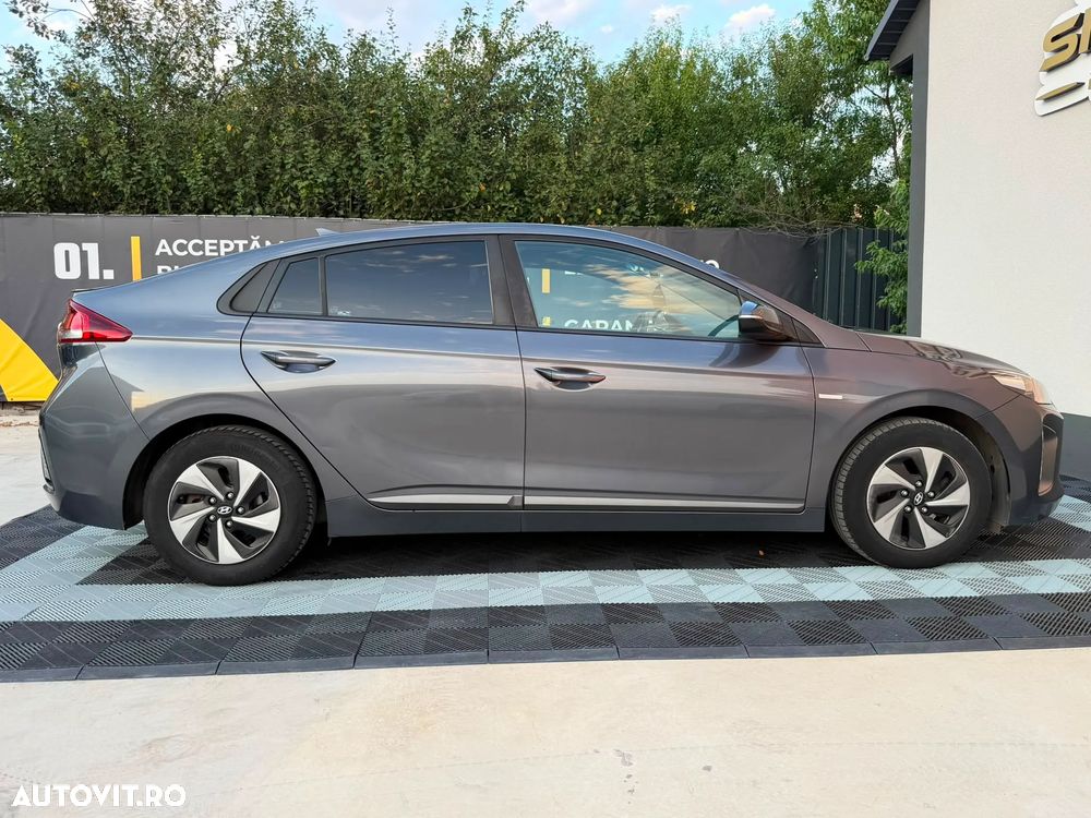 Hyundai IONIQ 1.6 GDI - 11
