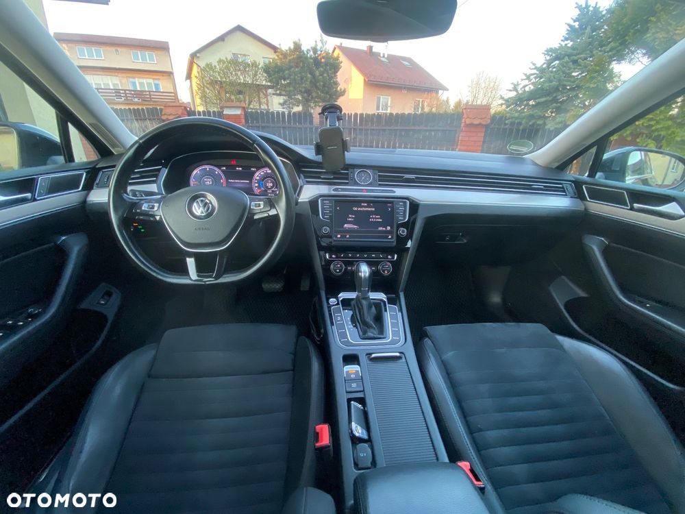 Volkswagen Passat 2.0 TDI BMT Comfortline DSG - 10