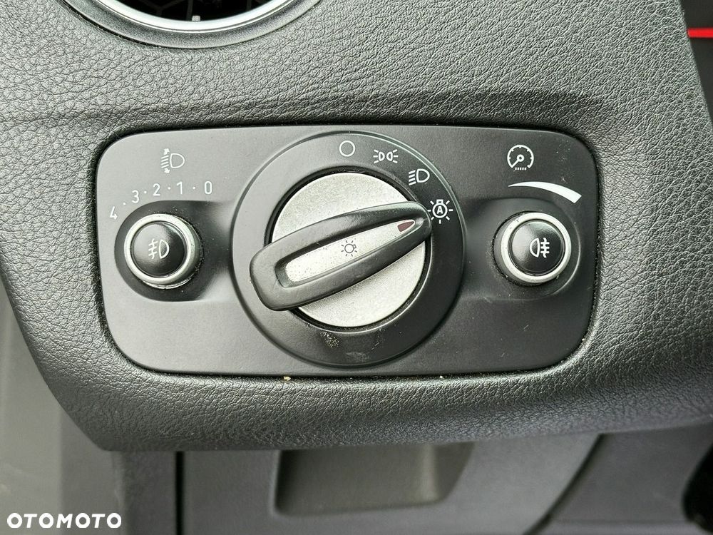 Ford Mondeo 2.0 TDCi Titanium - 9