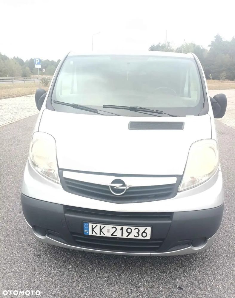 Opel Vivaro - 11