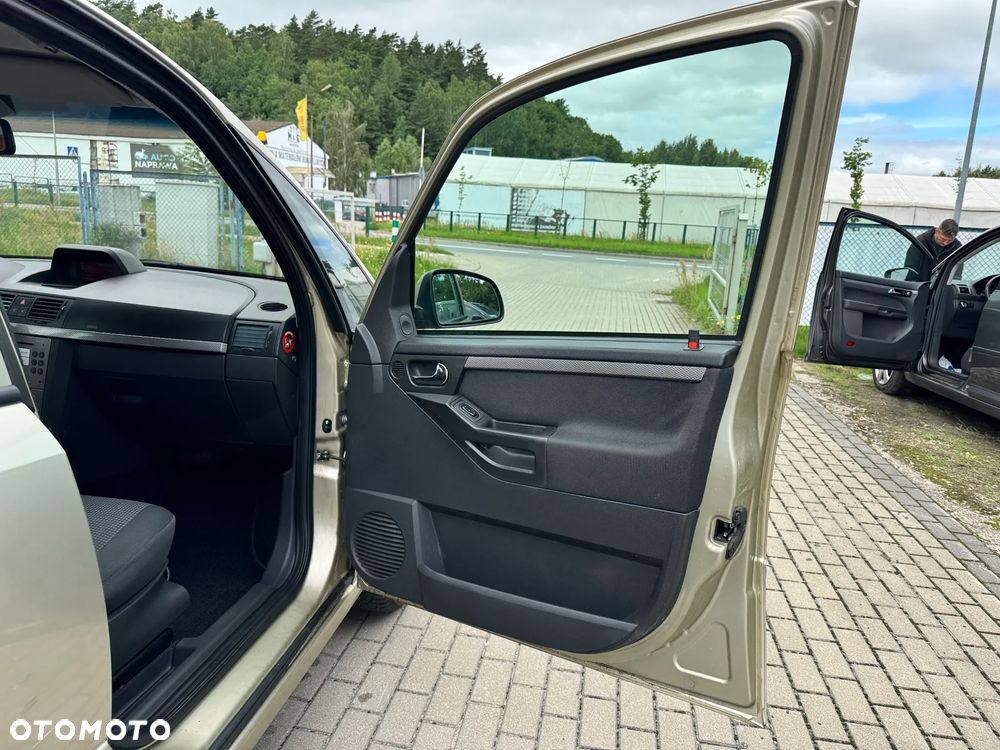 Opel Meriva 1.4 Essentia - 28