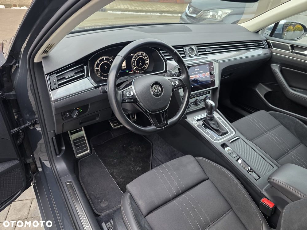 Volkswagen Passat 2.0 TDI SCR (BlueMotion Tech) 4Mot DSG Comfortline - 16