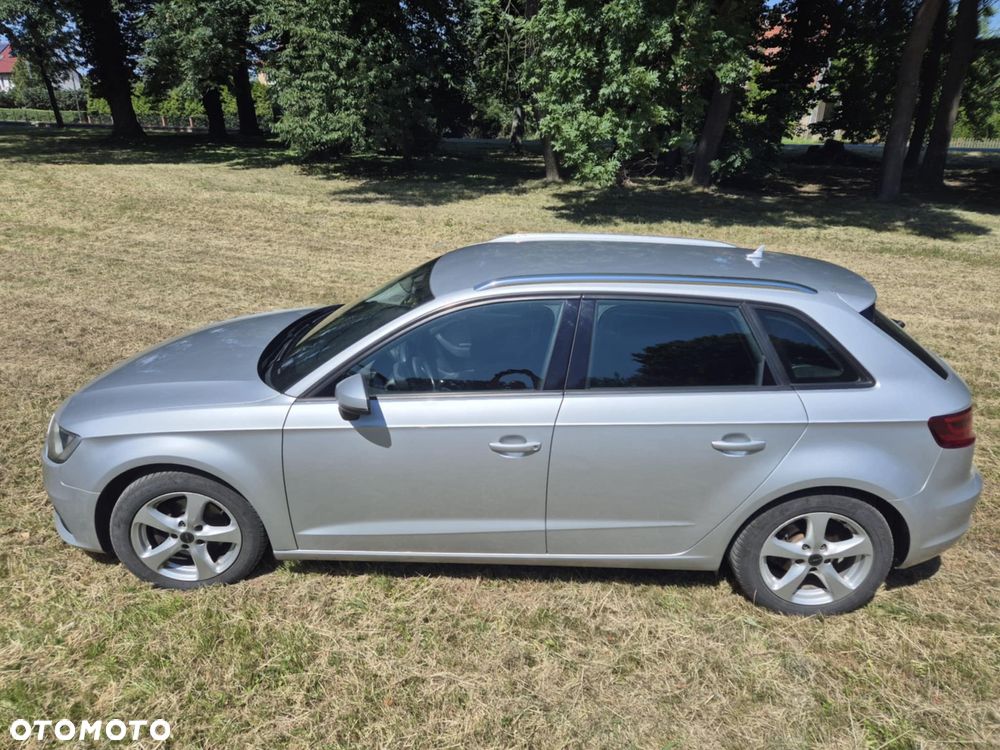 Audi A3 Sportback 2.0 TDI Ambition - 2