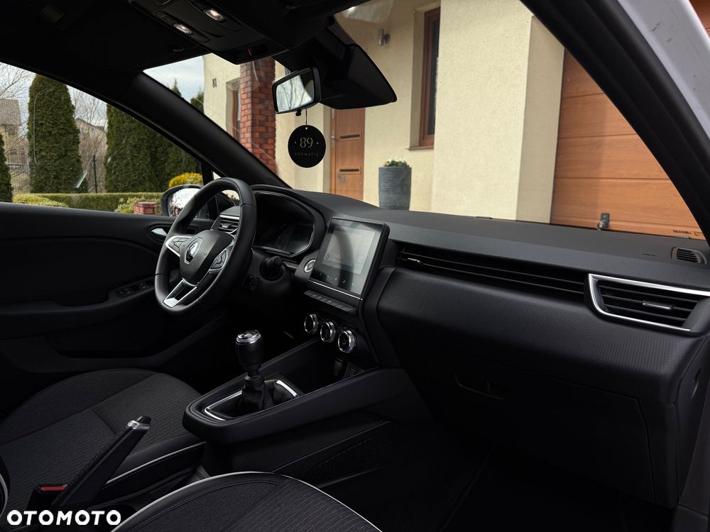 Renault Clio TCe 90 TECHNO - 32