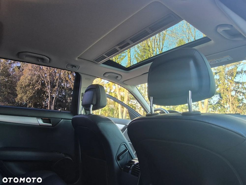 Mercedes-Benz Klasa C 350 CDI DPF (BlueEFFICIENCY) 7G-TRONIC Avantgarde - 37