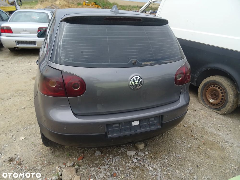 VW Golf 5 2006 na części zderzak maska drzwi klapa błotnik - 3