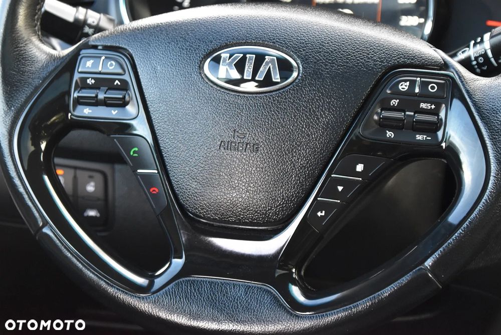 Kia Ceed - 21