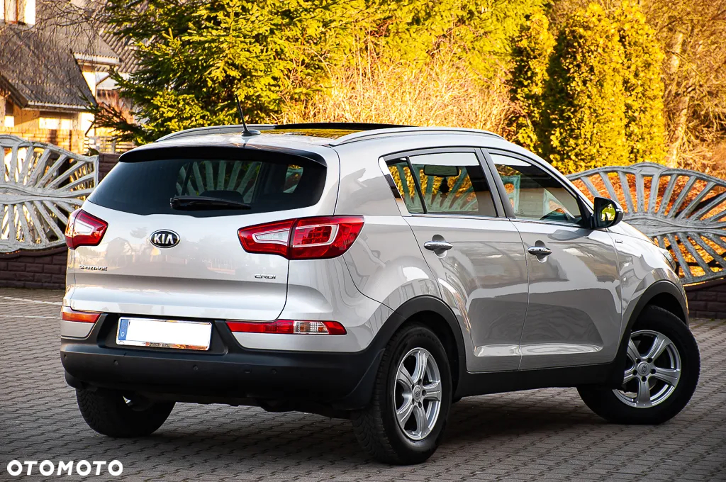 Kia Sportage 2.0 CRDI 4WD Automatik Dream-Team Edition - 16