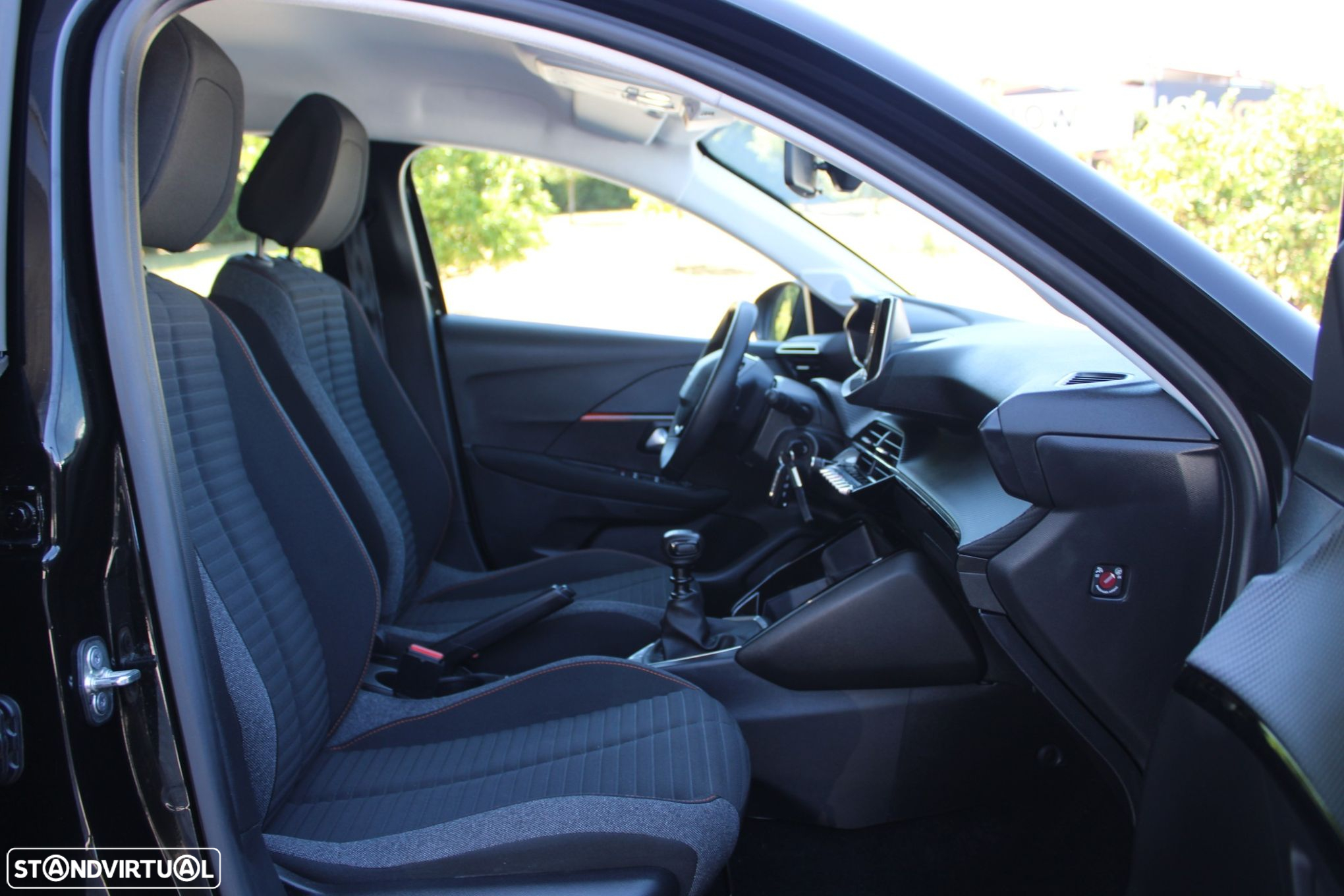 Peugeot 208 1.2 PureTech Active Pack - 25