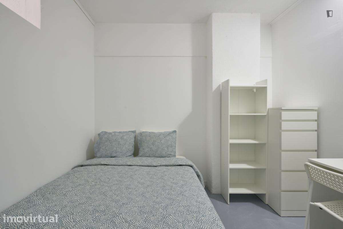 Quarto - localizado em Alvalade Lisbon - Grande imagem: 4/46