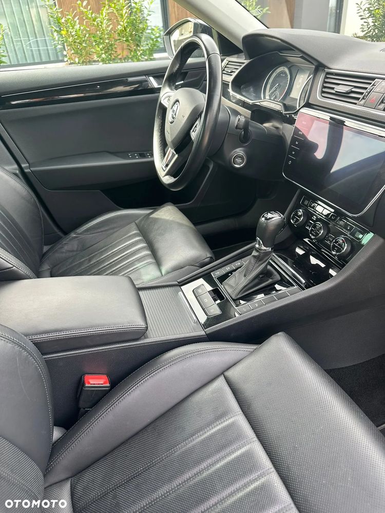 Skoda Superb 2.0 TDI 4x4 L&K DSG - 21