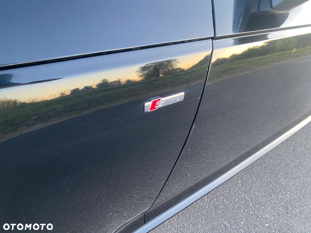 Audi A4 Avant 40 TDI quattro S tronic S line - 30