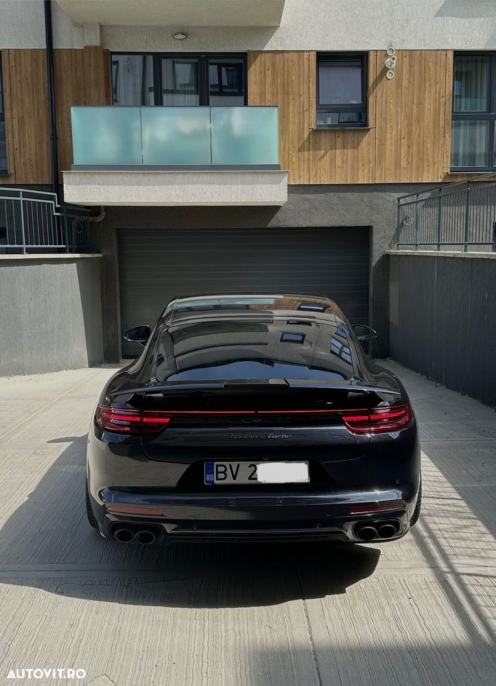 Porsche Panamera Turbo - 5