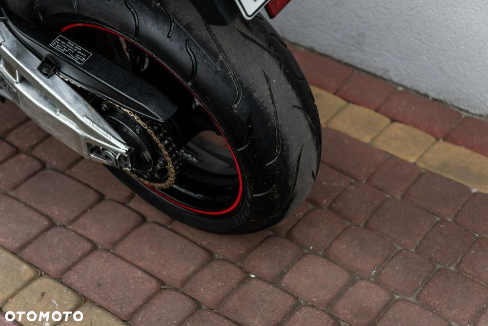 Honda CBR - 8