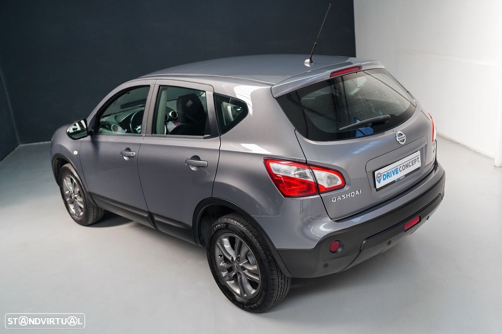 Nissan Qashqai 1.6 dCi N-Connecta - 27