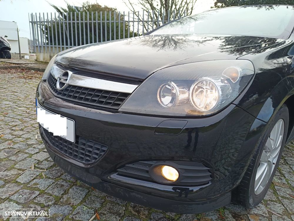 Opel Astra GTC 1.7 CDTI - 4