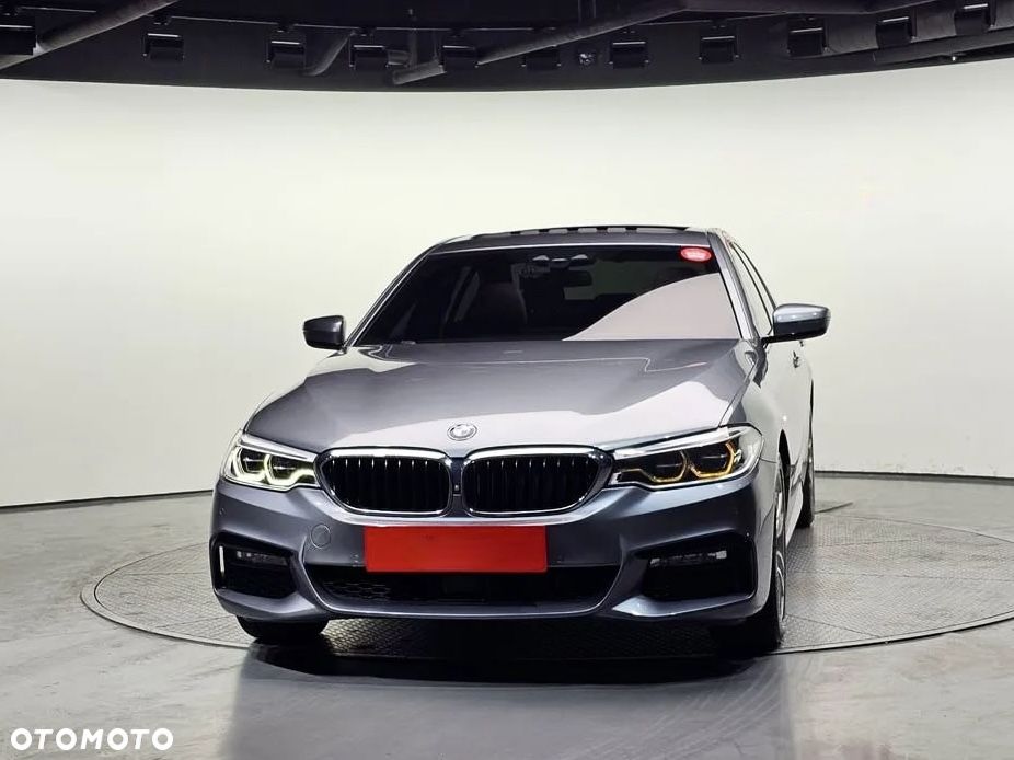 BMW Seria 5 530i xDrive M Sport Edition - 4