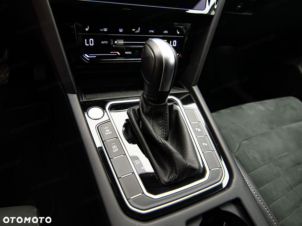 Volkswagen Passat - 20