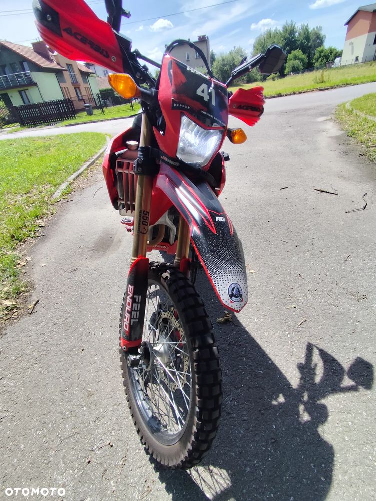 Honda CRF - 11