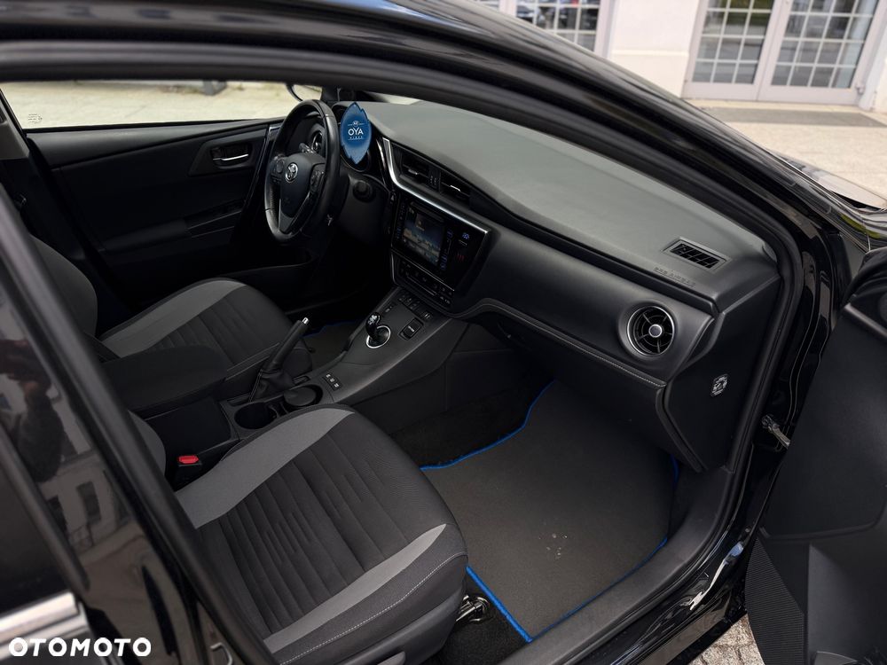 Toyota Auris - 17