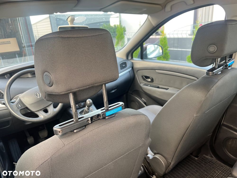 Renault Scenic - 16