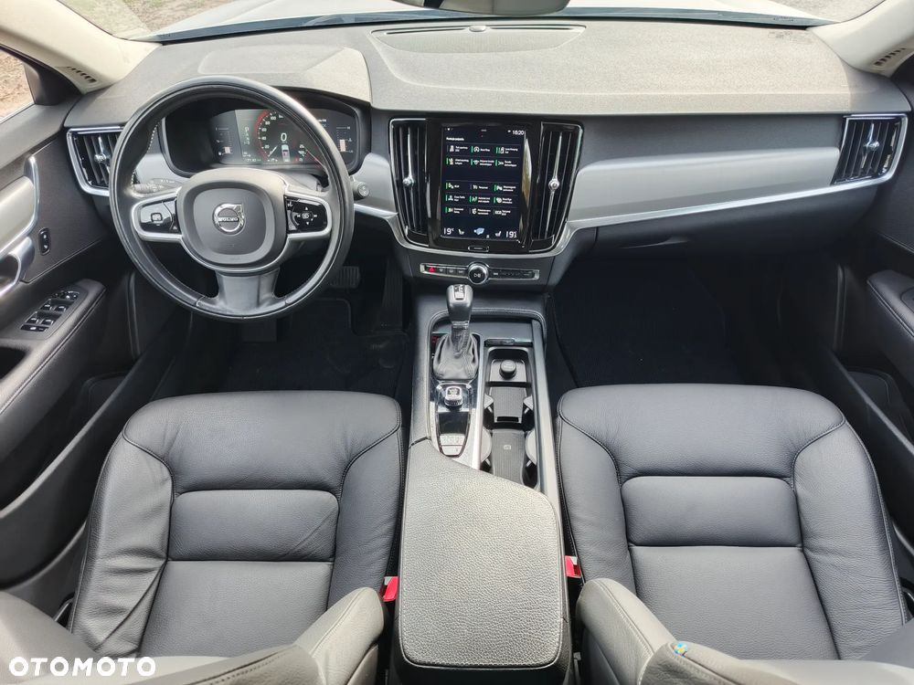 Volvo V90 D5 AWD Momentum - 5