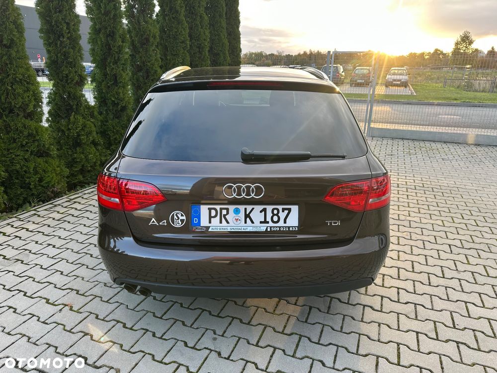 Audi A4 Avant - 5