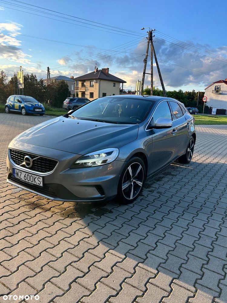 Volvo V40 T3 Drive-E R-Design Momentum - 5
