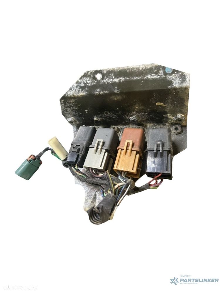 Panou relee ISUZU TROOPER II UB 1991 - 2000 - 3