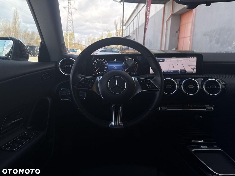 Mercedes-Benz CLA - 14