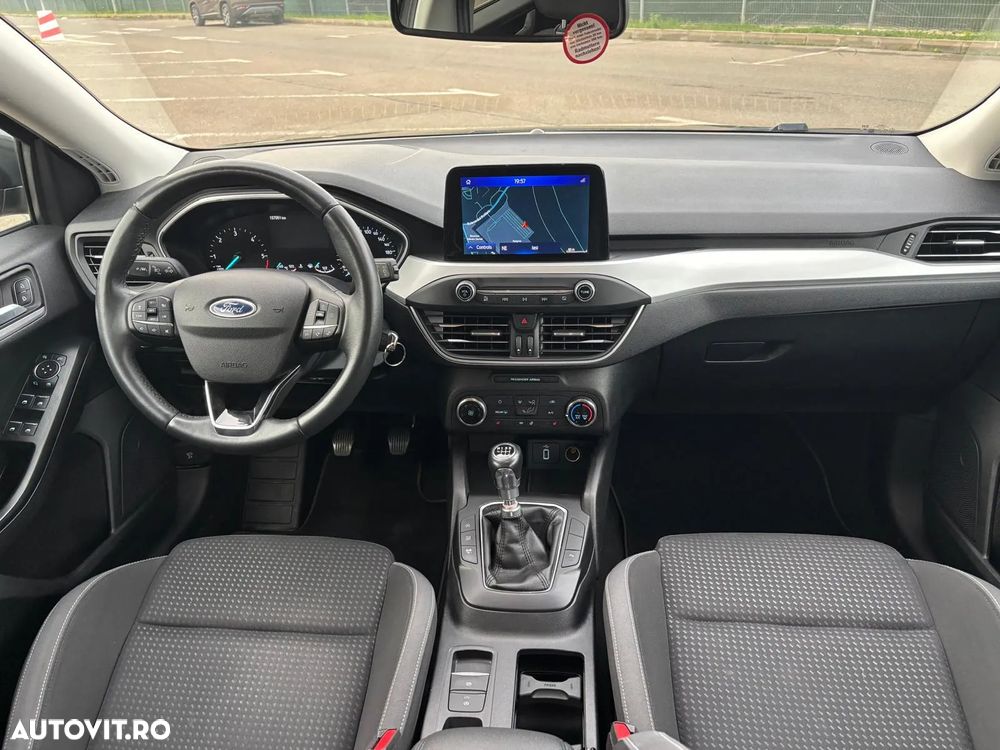 Ford Focus Turnier 1.5 EcoBlue Start-Stopp-System COOL&CONNECT - 8