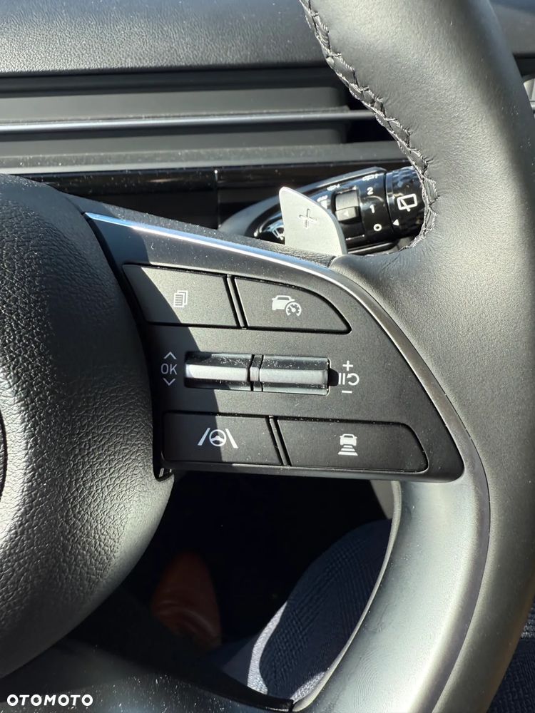 Hyundai Staria 1.6 T-GDI HEV Smart VIP - 12