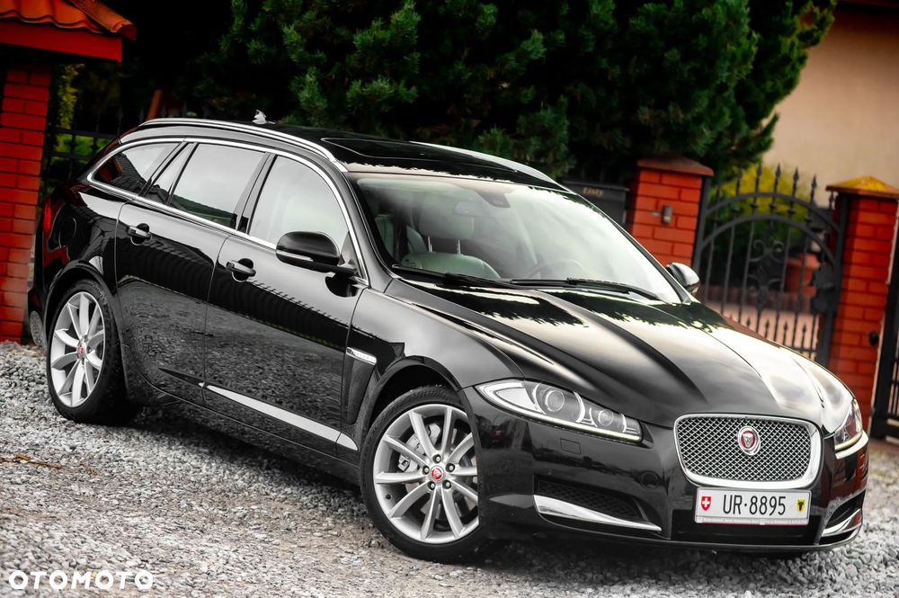 Jaguar XF 3.0 V6 S - 3