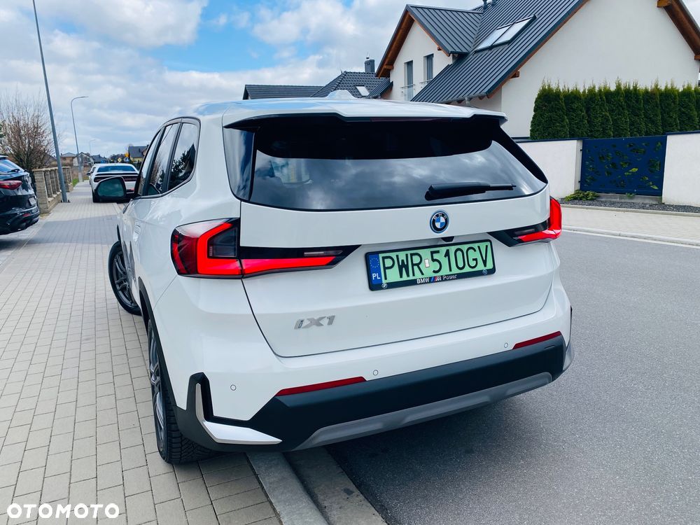 BMW iX1 xDrive30 66.5kWh xLine - 6