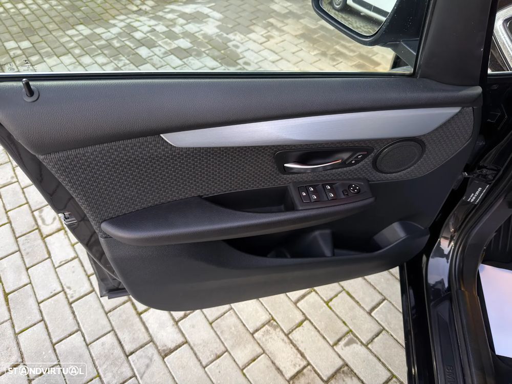 BMW 218 Gran Tourer d Sport Line - 20