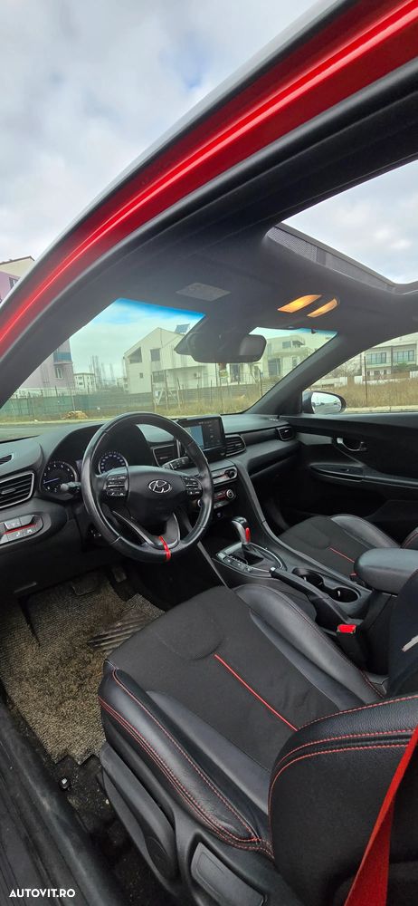 Hyundai Veloster - 23