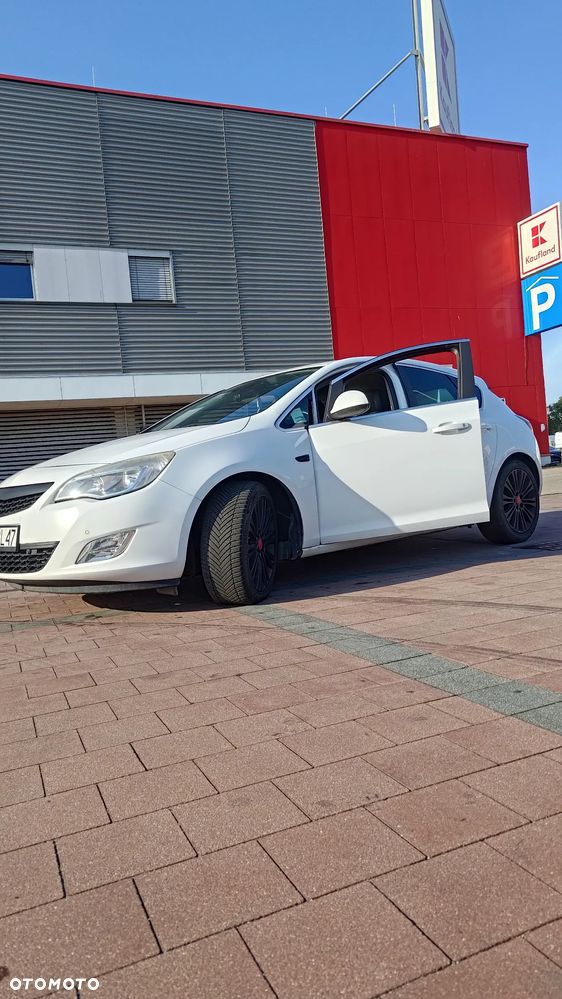 Opel Astra 1.7 CDTI Cosmo - 3