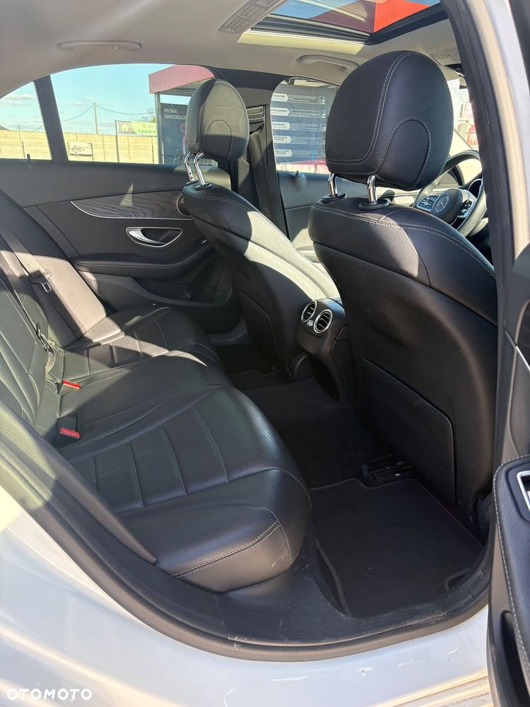 Mercedes-Benz Klasa C 220 d 9G-TRONIC AMG Line - 26