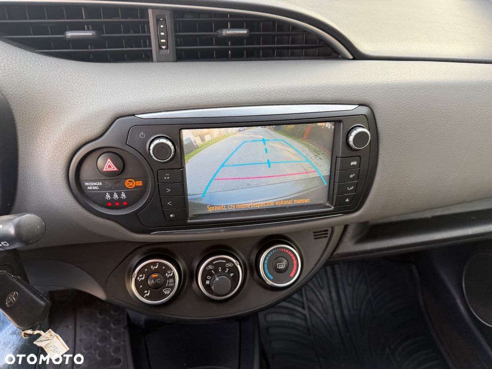 Toyota Yaris 1.0 Sol - 6