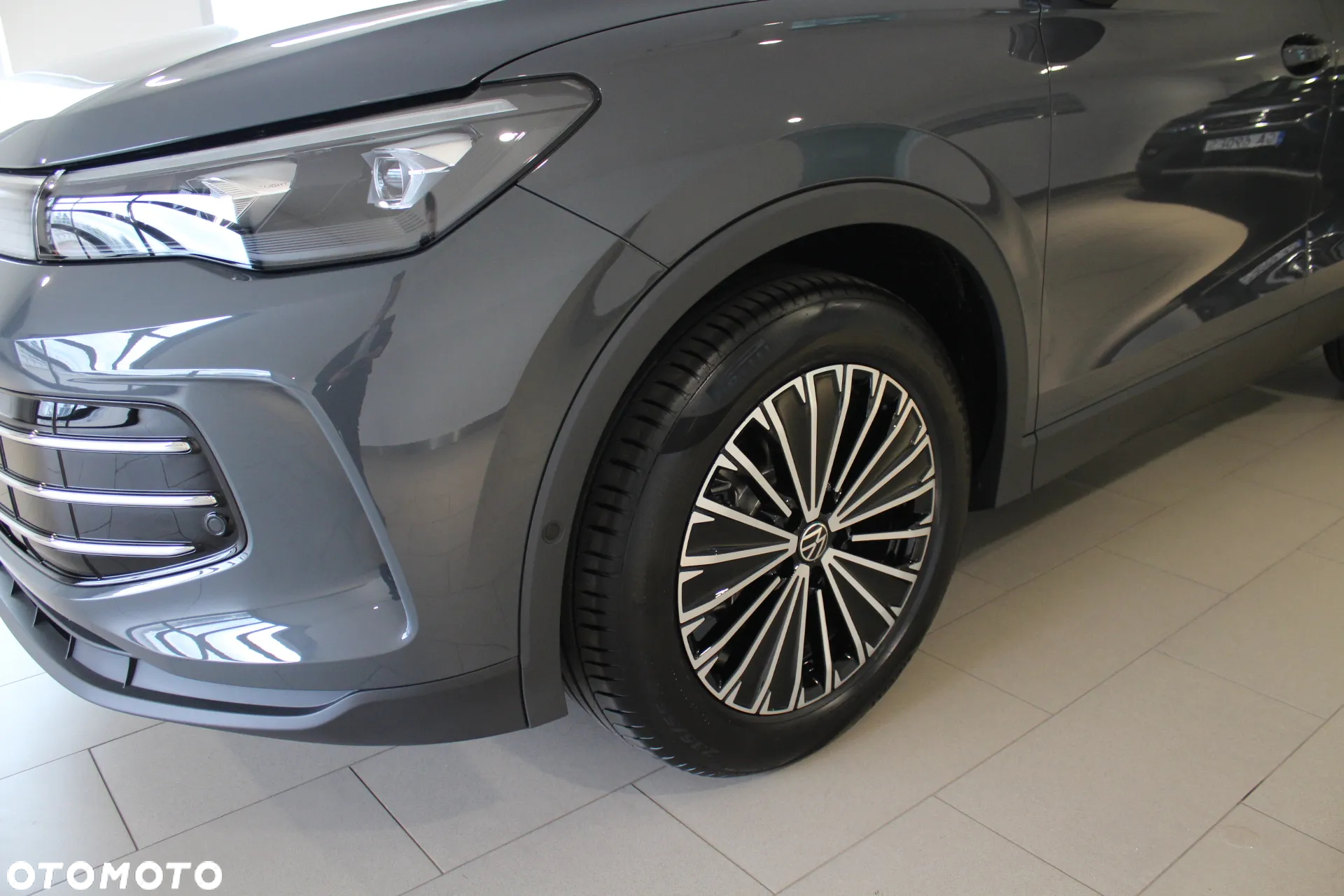 Volkswagen Tiguan 1.5 TSI EVO Elegance DSG - 3
