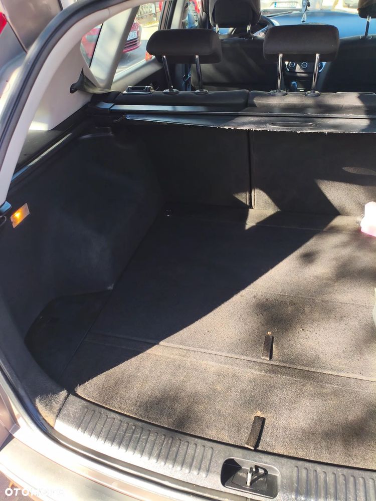 Kia Ceed - 12