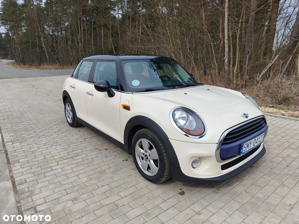 MINI Cooper Standard - 10